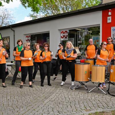 Samba am Ladengeschäft von RINGFOTO HENTZSCHELs